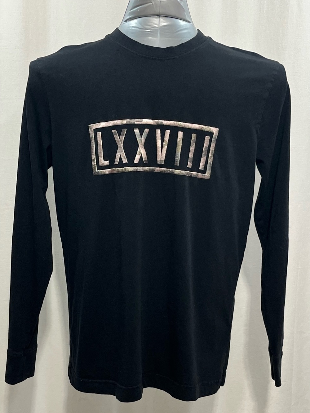 Men Small Topman Black Long Sleeve Tee with Roman Numeral Print  casual 1464